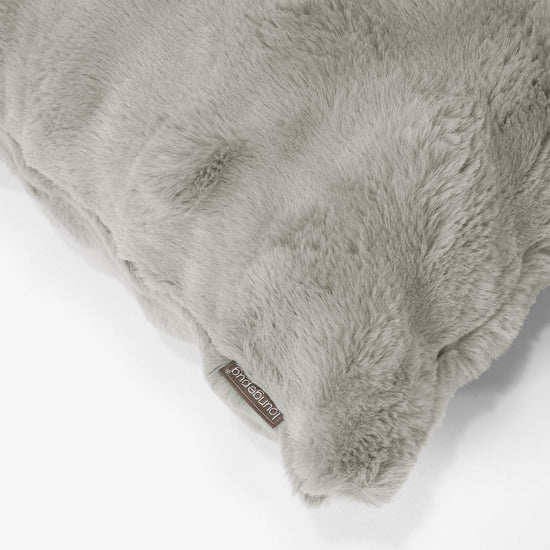 クッションカバー 47 x 47cm - ポンポンファーセージグリーン 02