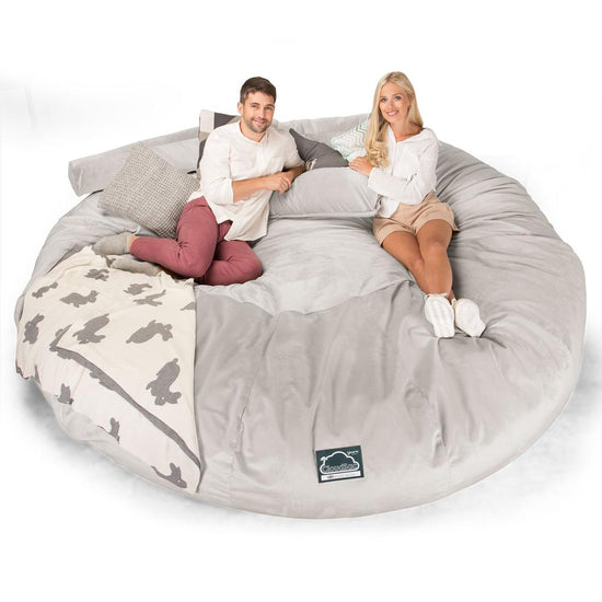 CloudSac 5000 XXXXXL 超特大タイタニックメモリーフォームビーズクッションソファ - ベルベットシルバー 01