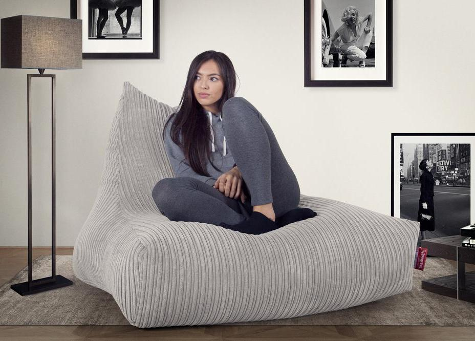 アイボリー&ベージュビーズクッション|ナチュラルカラービーズ アイボリー&ベージュビーズクッション|ナチュラルカラービーズ