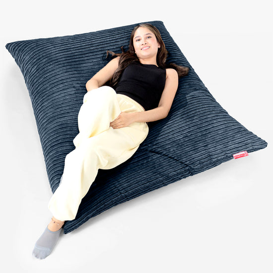 LoungePugXXL特大ビーズクッション - クラシックコーデュロイネイビー