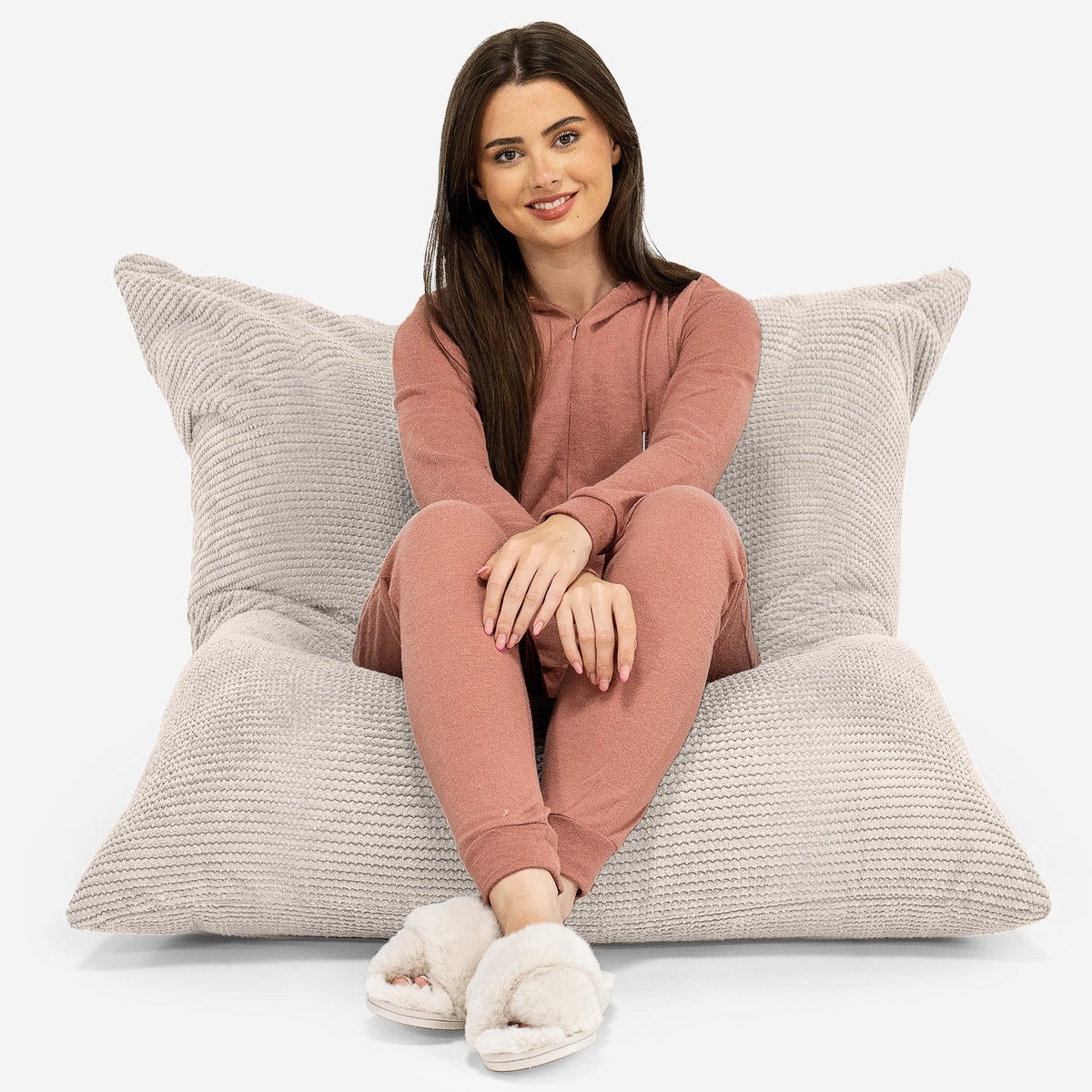 【限定品】loungepug ビーズクッション　ベージュ LoungePug XXL特大ビーズクッション-ポンポンアイボリー– Lounge